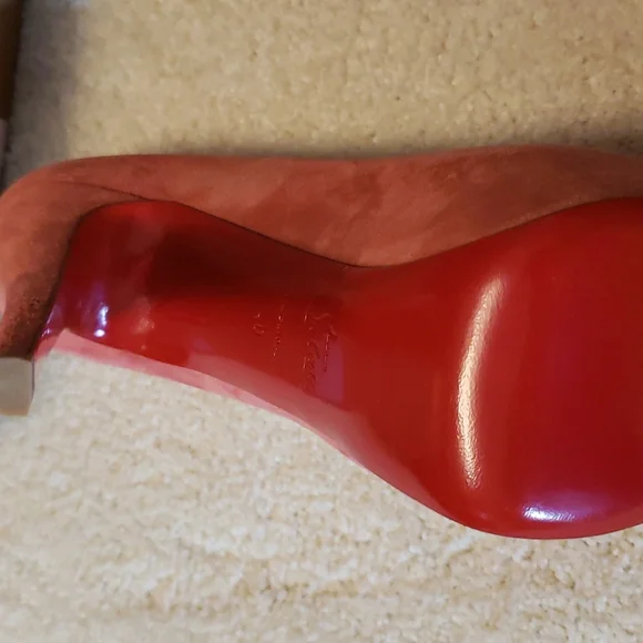 Christian Louboutin size 40 color pink suede 100% AUTHENTIC - Picture 16 of 16